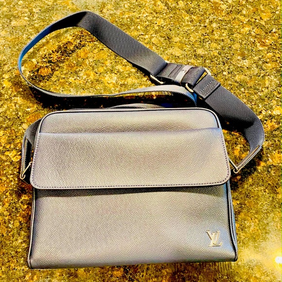 This is a brand new authentic Louis Vuitton Alex Messenger PM bag in Taiga Blue. - Picture 1 of 7